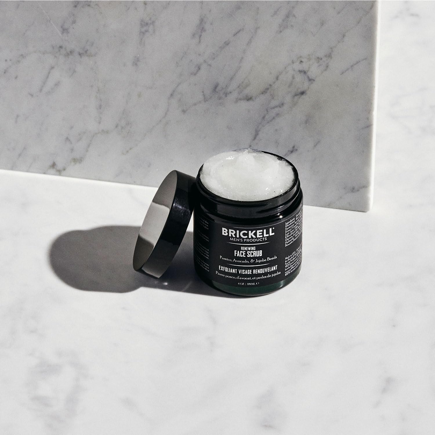 Brickell Men'S Scrub Viso Rinnovatore per Uomo, Naturale E Biologico, Scrub Viso Esfoliante Formulato Con Perline Di Jojoba, Extra Di Caffè E Pomice, 118Ml, Profumato